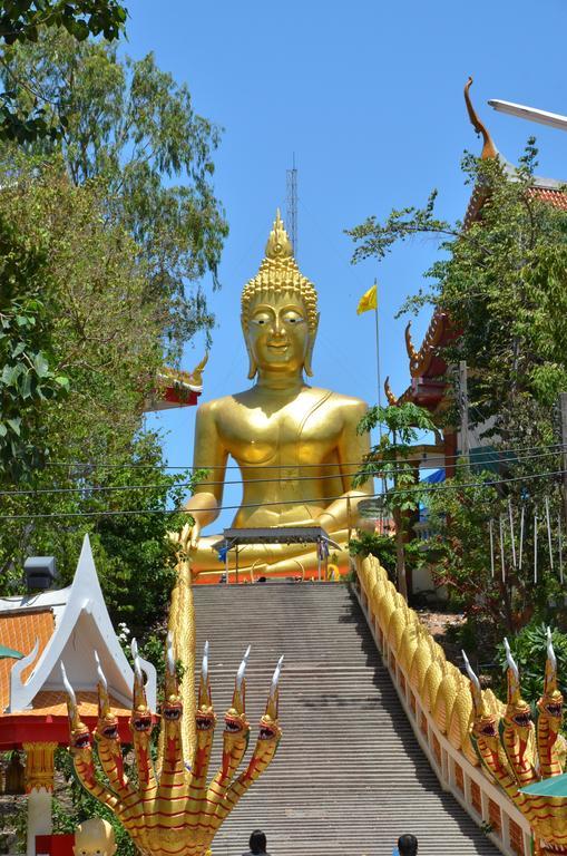 Lotus Art Guesthouse Pattaya Exterior photo