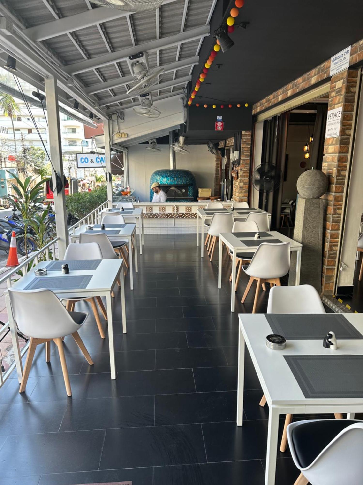 Lotus Art Guesthouse Pattaya Exterior photo